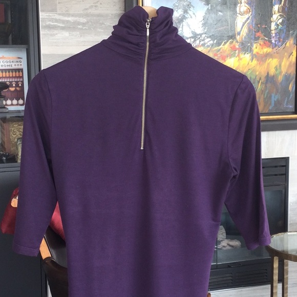 Banana Republic stretch mock neck tee - Picture 4 of 7